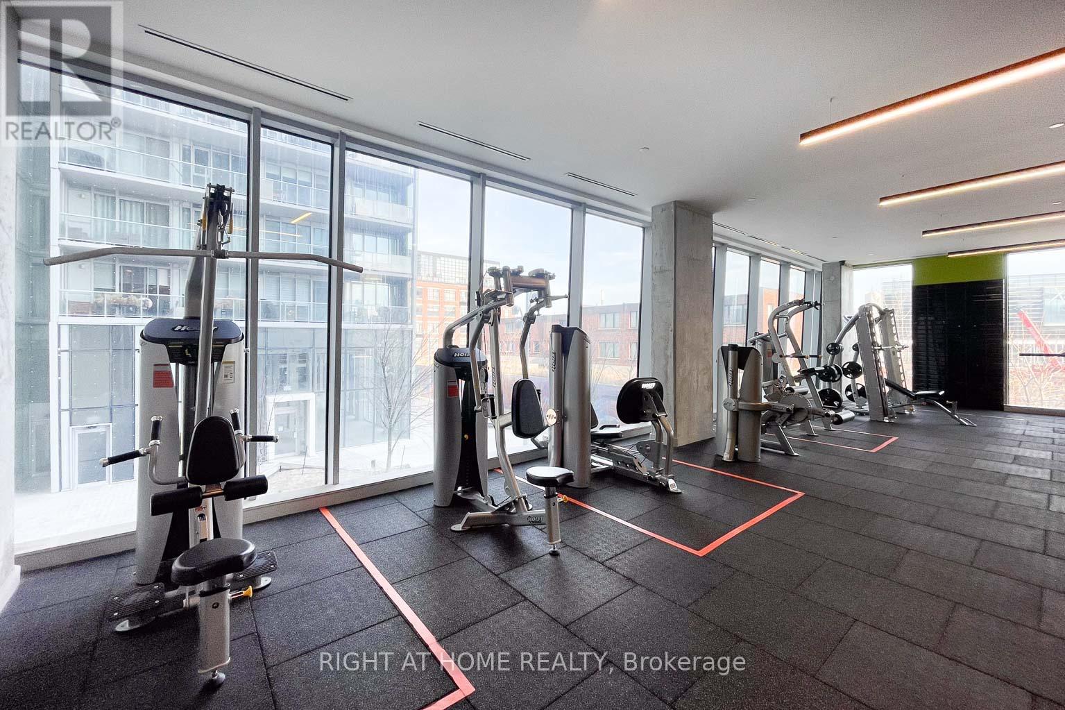 #903 45 BASEBALL PLACE - Image 34