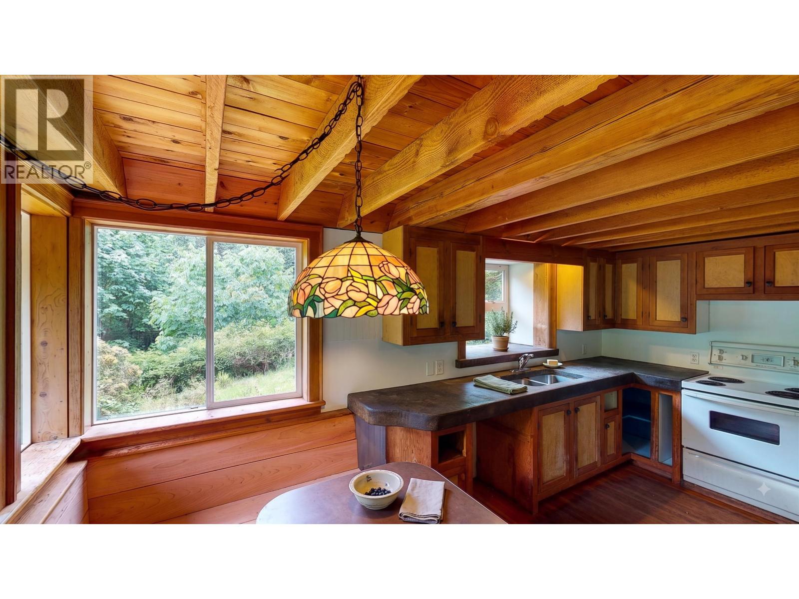 722 WEST BAY ROAD, Gambier Island