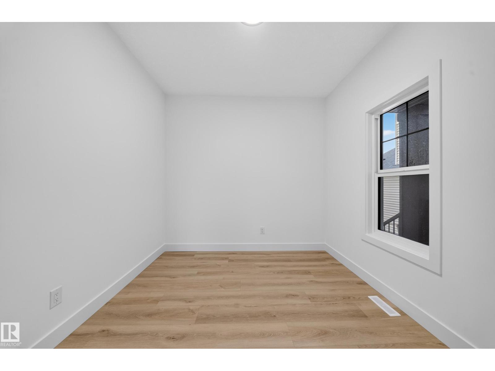 688 Bank drive - Photo 15