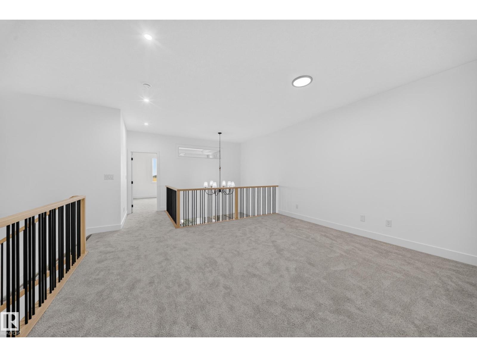 688 Bank drive DR - 34