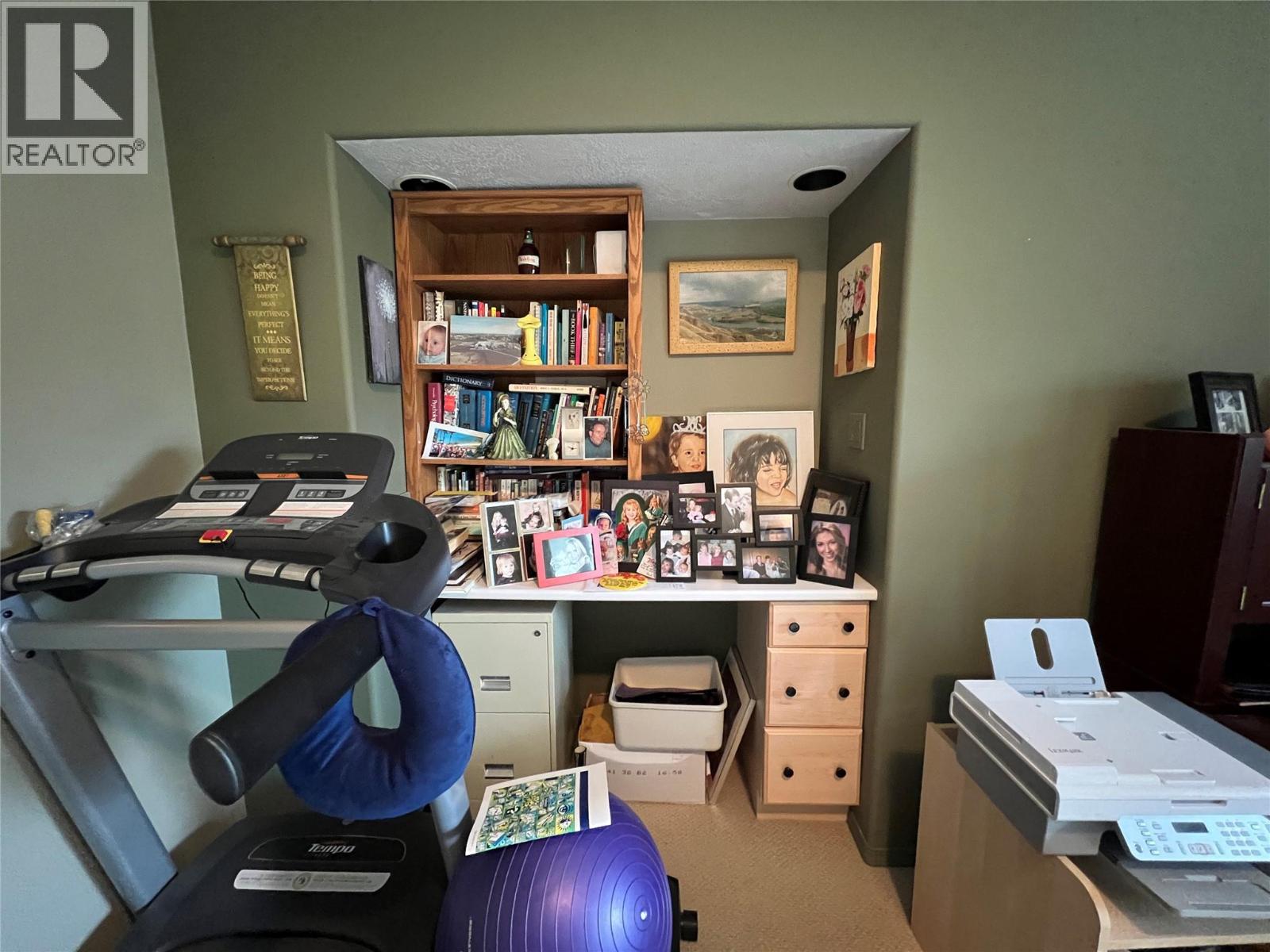 8804 20 Street - Image 36