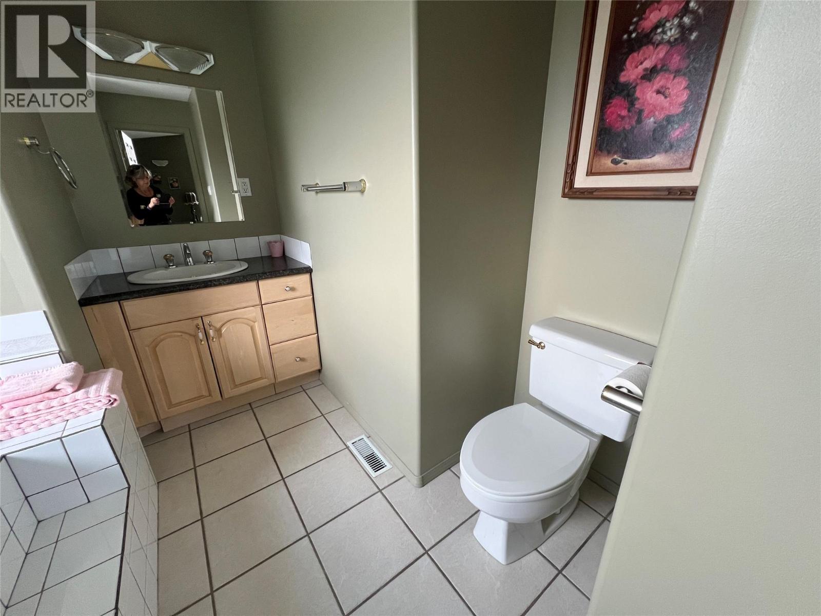 8804 20 Street - Image 27