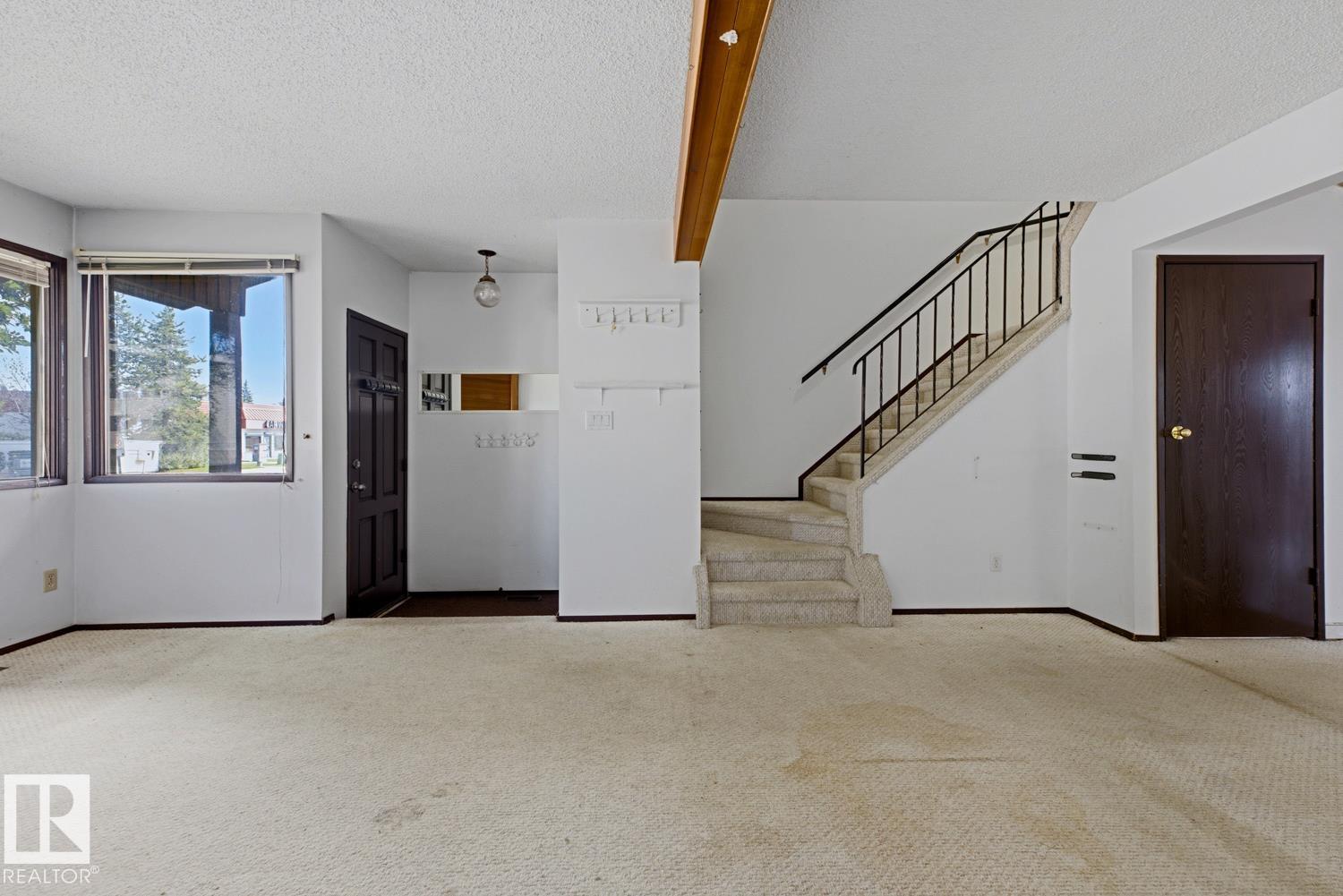 3515 43 AV NW, Kiniski Gardens, Edmonton photo 5