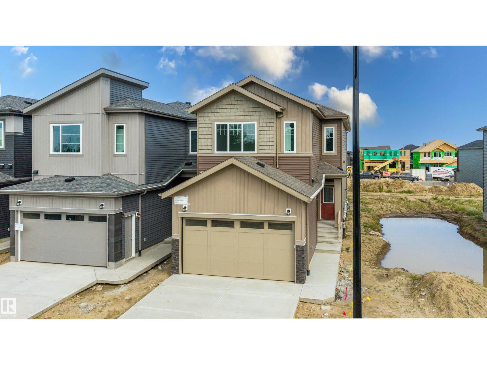 1786 Crossbill LO NW, Kinglet Gardens, Edmonton photo 3