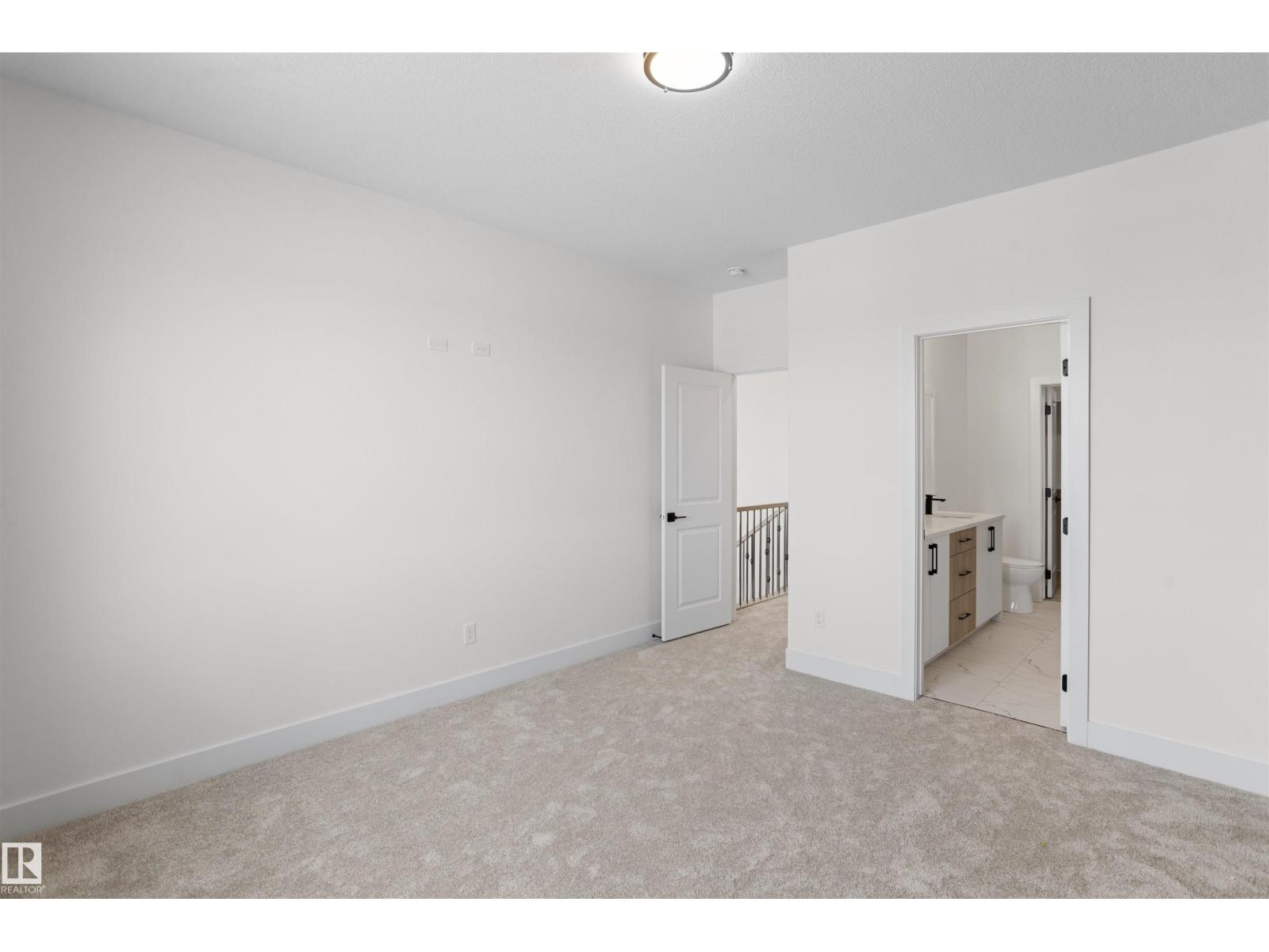 1786 Crossbill LO NW - 32