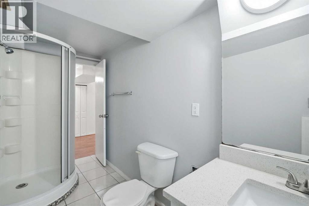 111 42 Avenue NE - 35