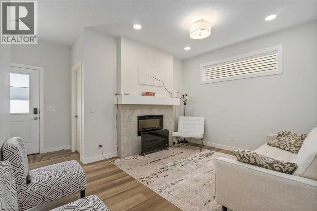 352 chelsea passage Passage W, Chelsea, Chestermere photo 4