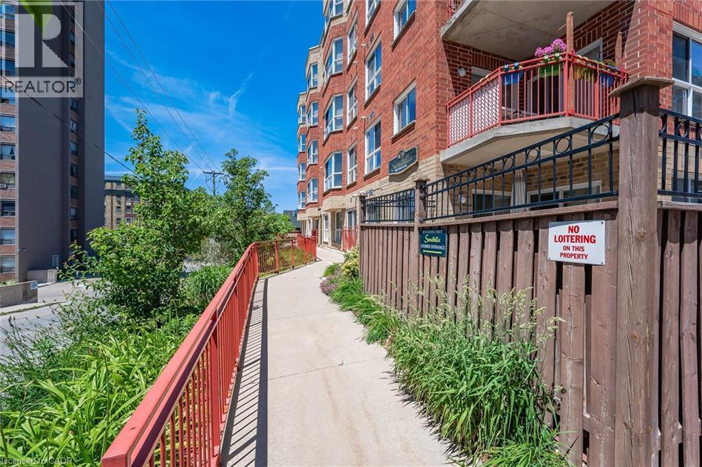 #110 20 ST GEORGE Street - Image 28