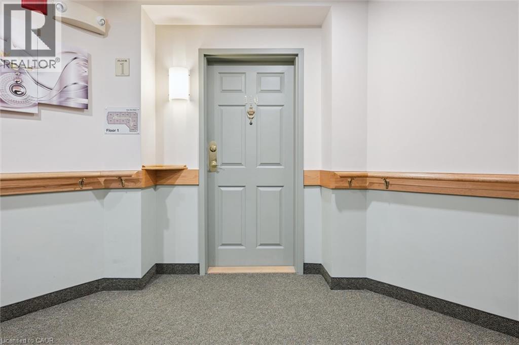 #110 20 ST GEORGE Street - Image 4