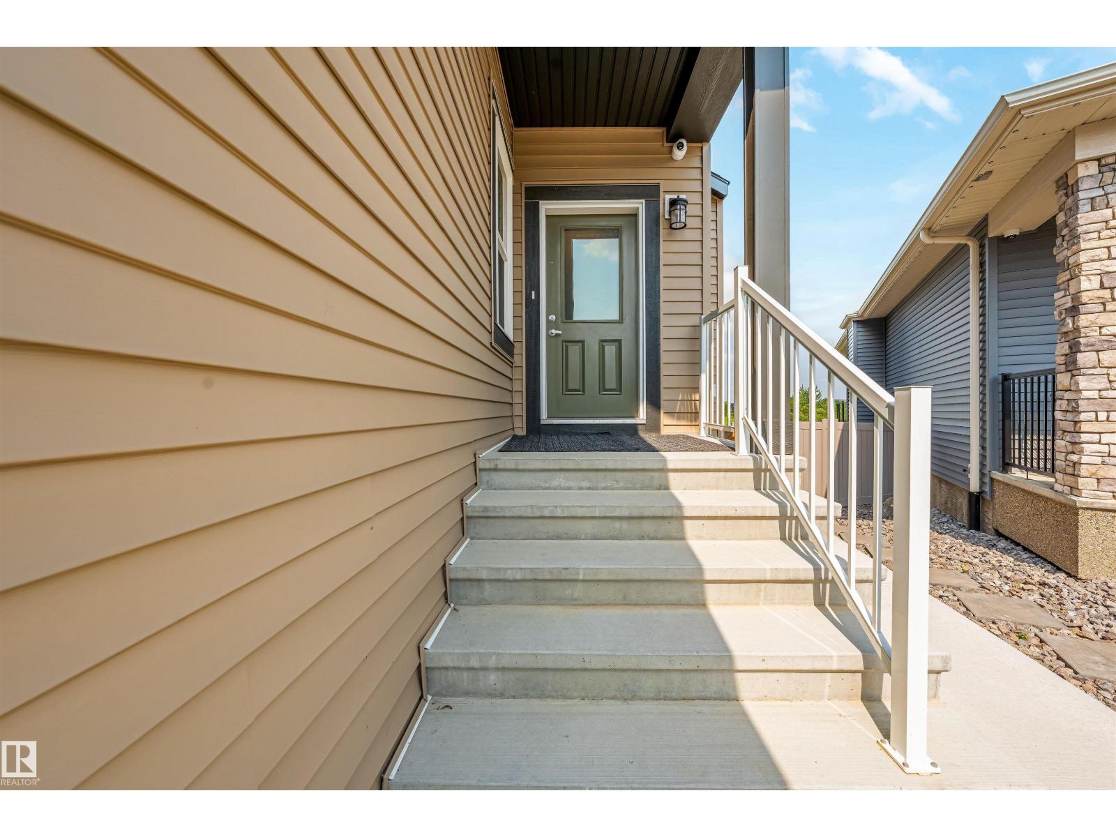 17072 45 Street NW - Photo 7