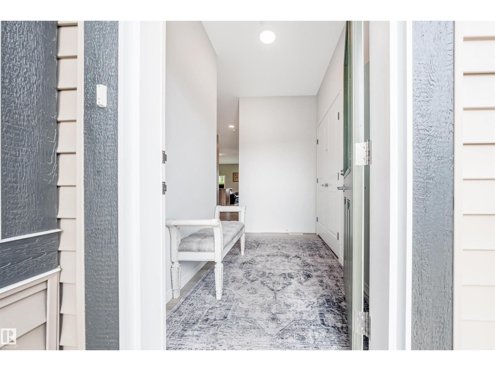 17072 45 Street NW - Photo 8