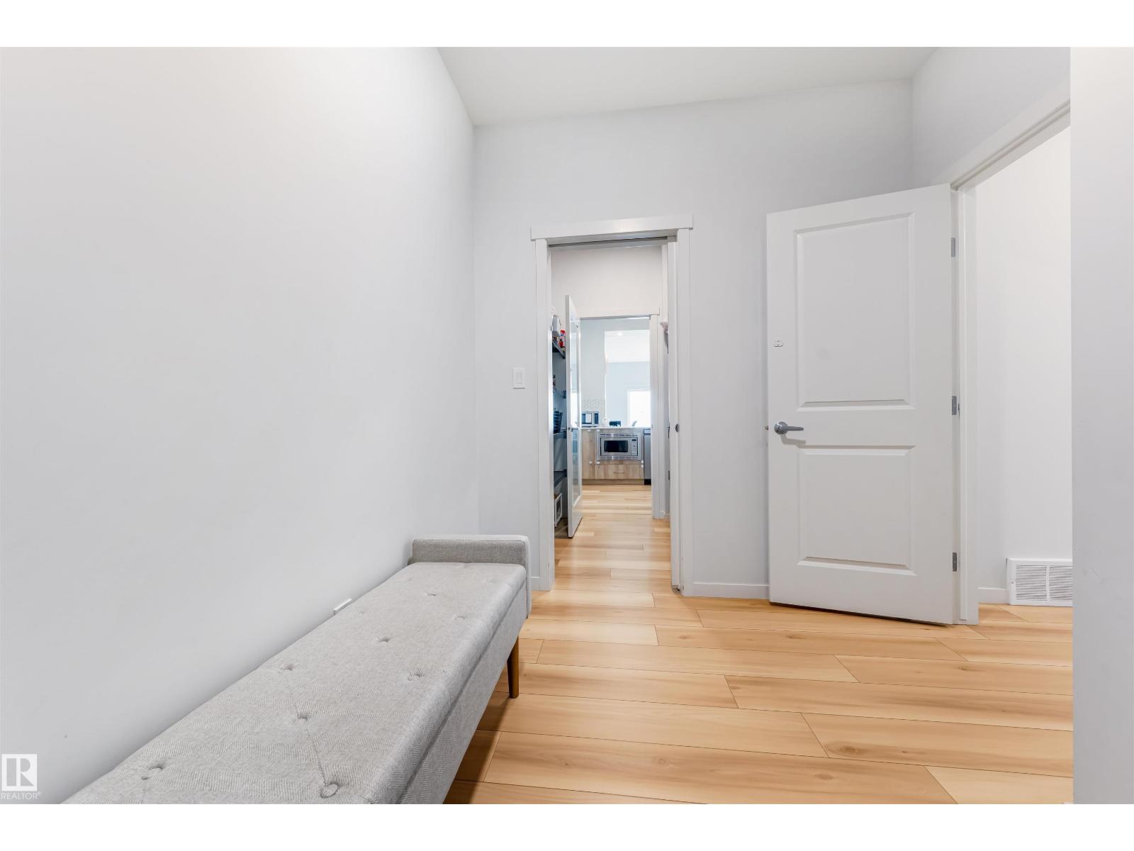 17072 45 Street NW - Photo 15