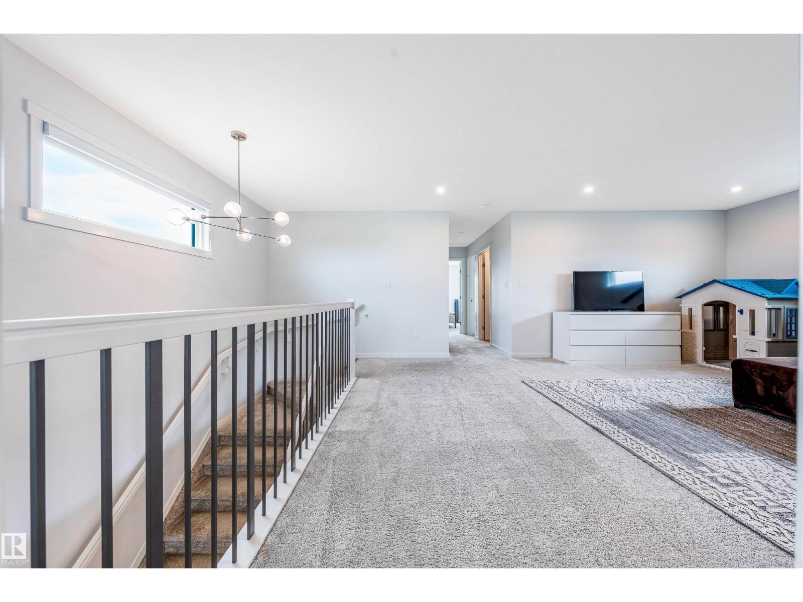 17072 45 Street NW - Photo 41
