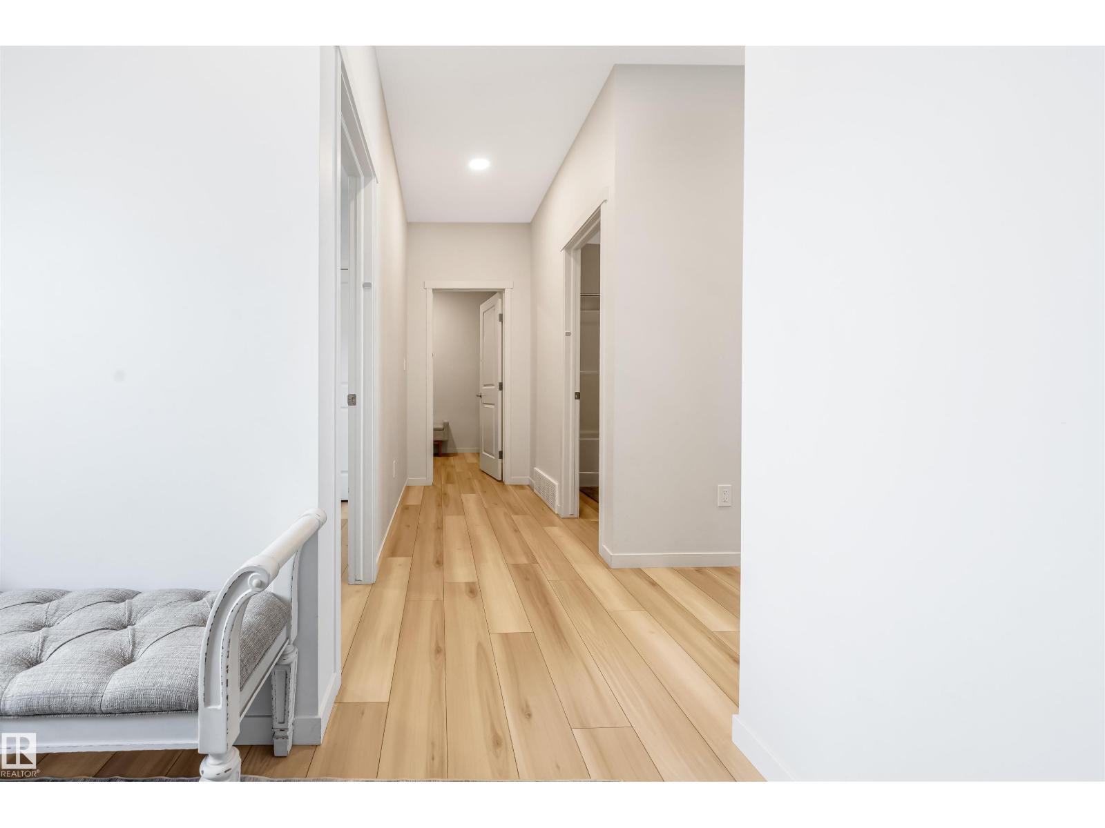17072 45 Street NW - Photo 9