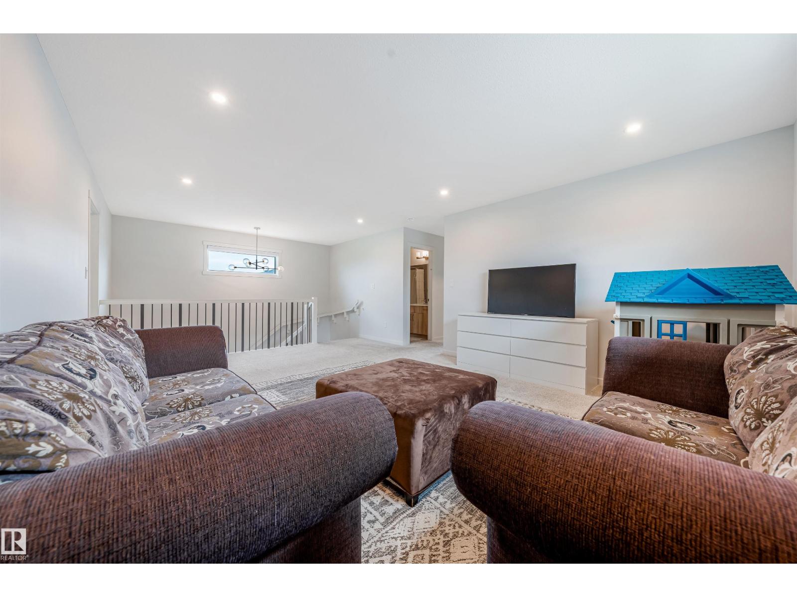 17072 45 Street NW - Photo 34