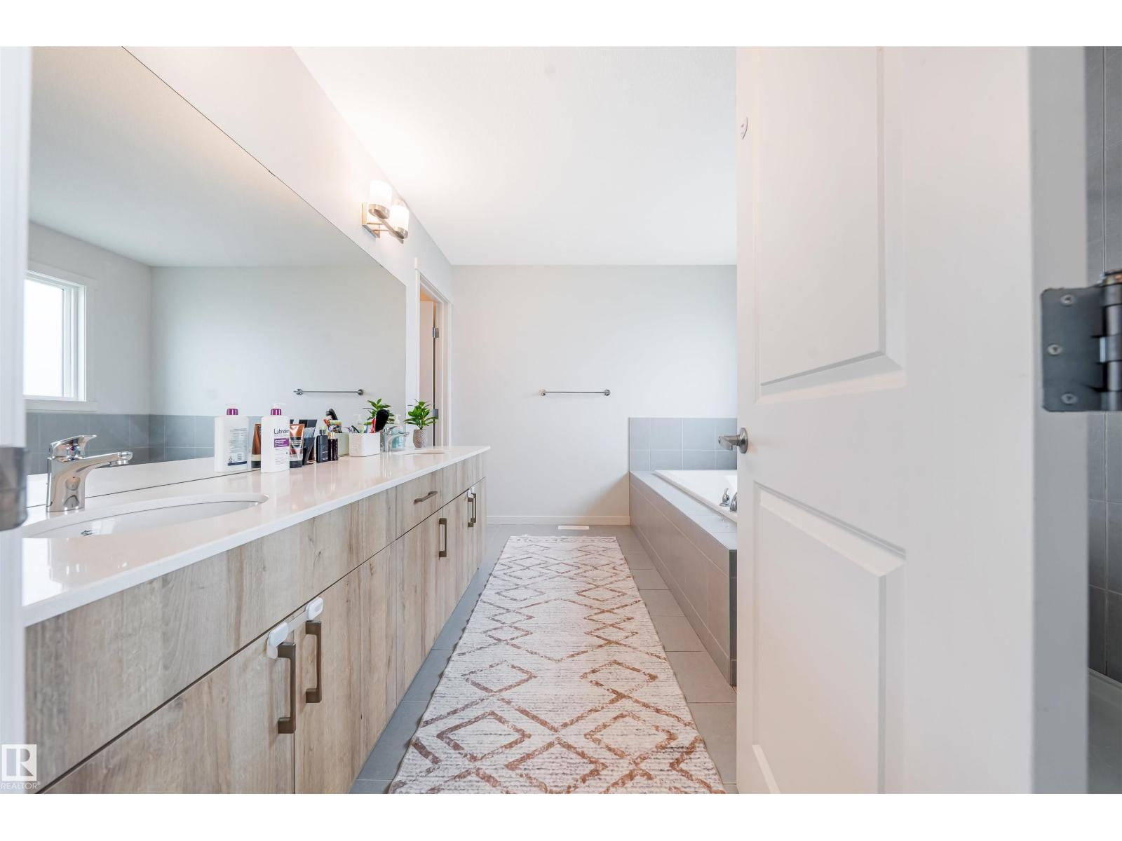 17072 45 Street NW - Photo 38