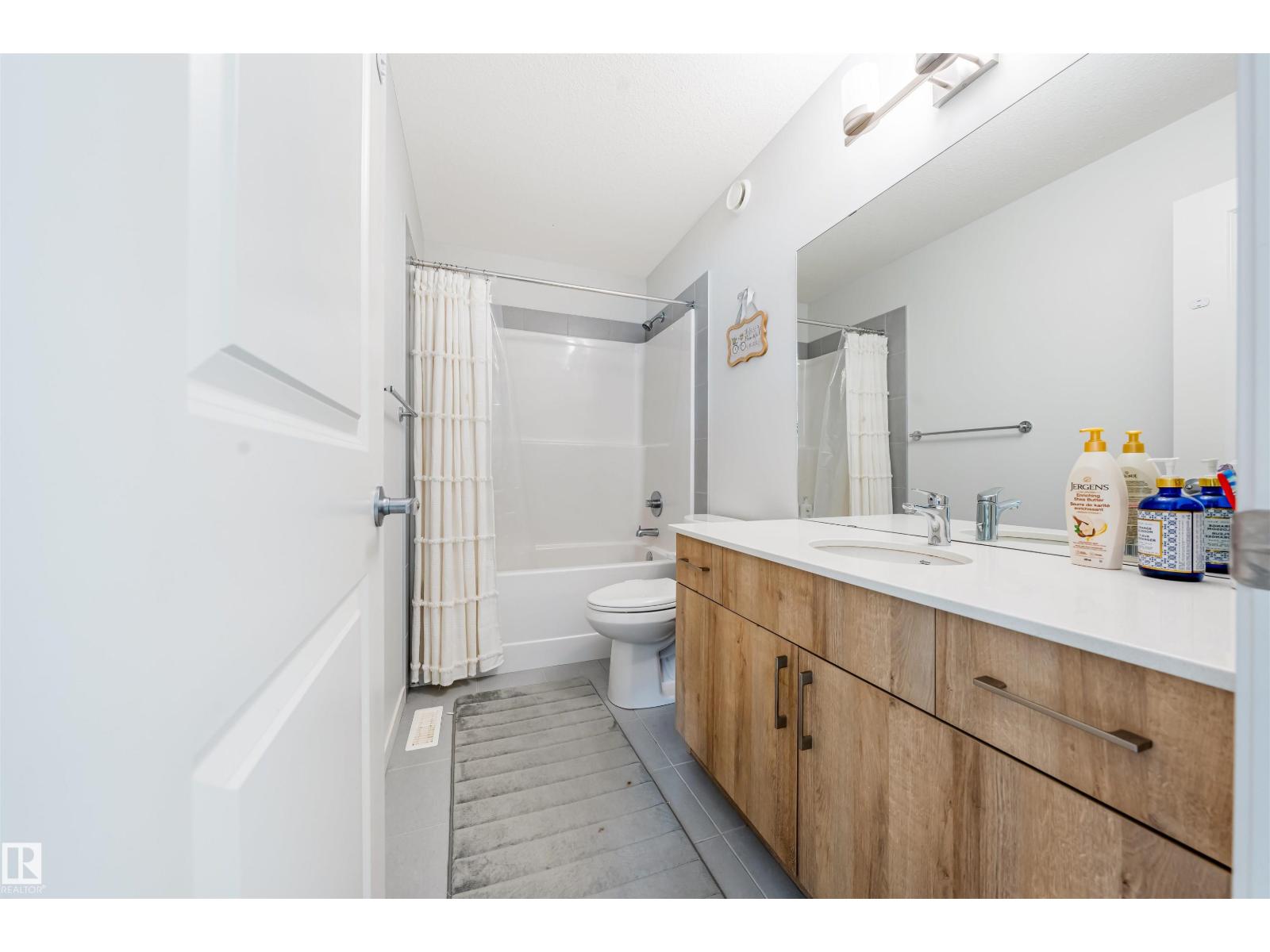 17072 45 Street NW - Photo 43