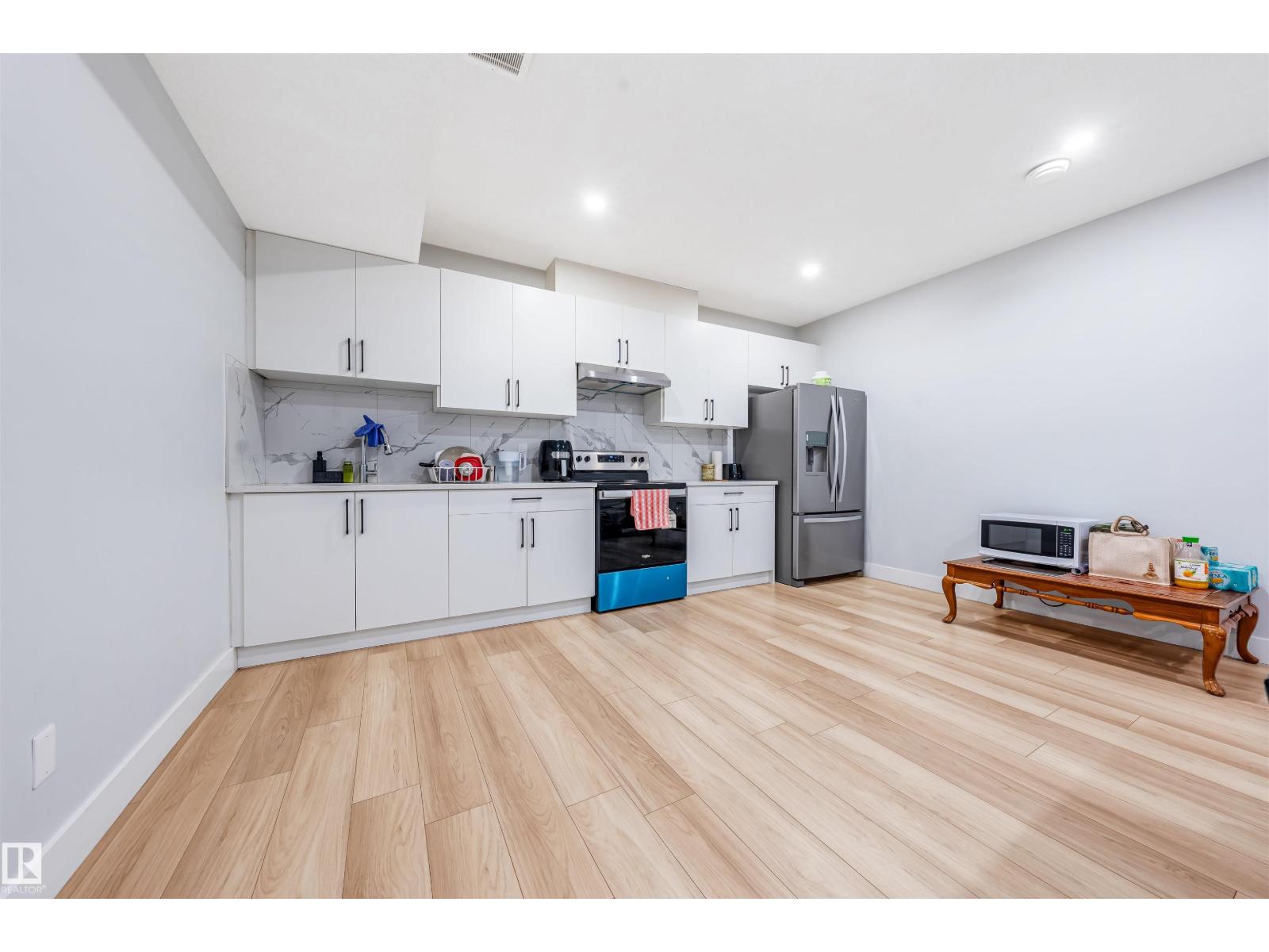17072 45 ST NW - Image 59