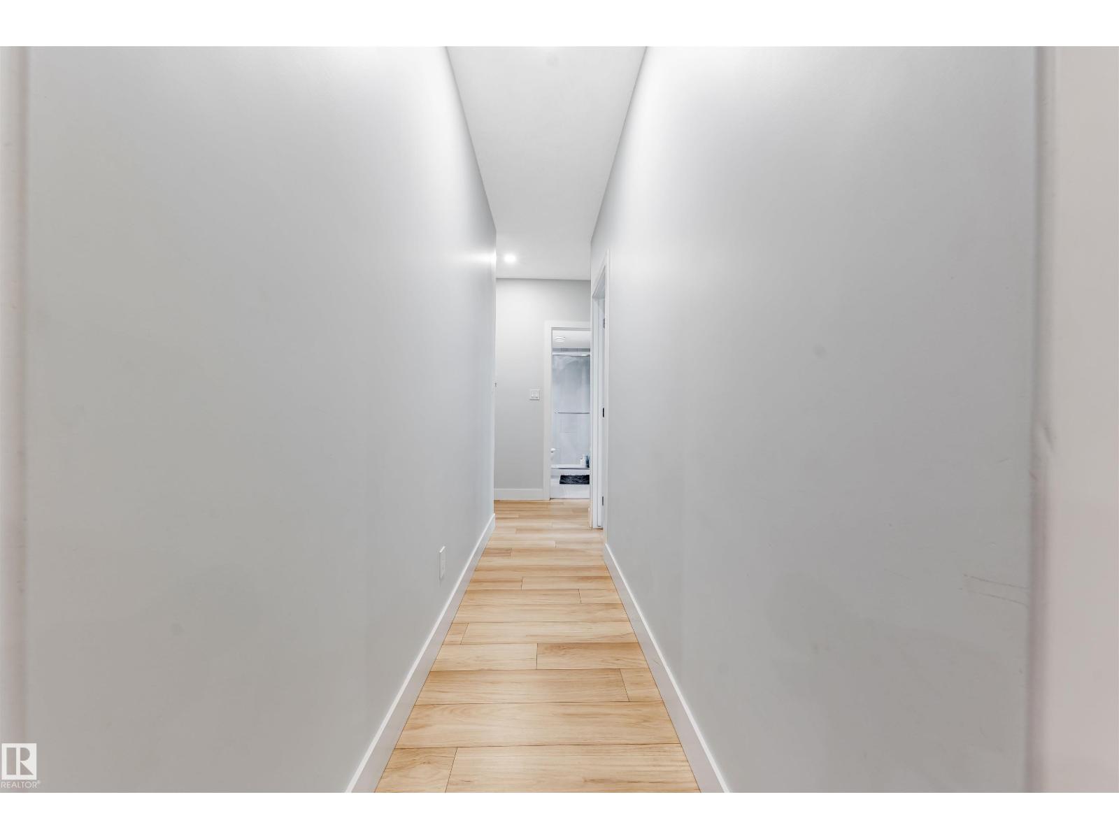 17072 45 ST NW - 60