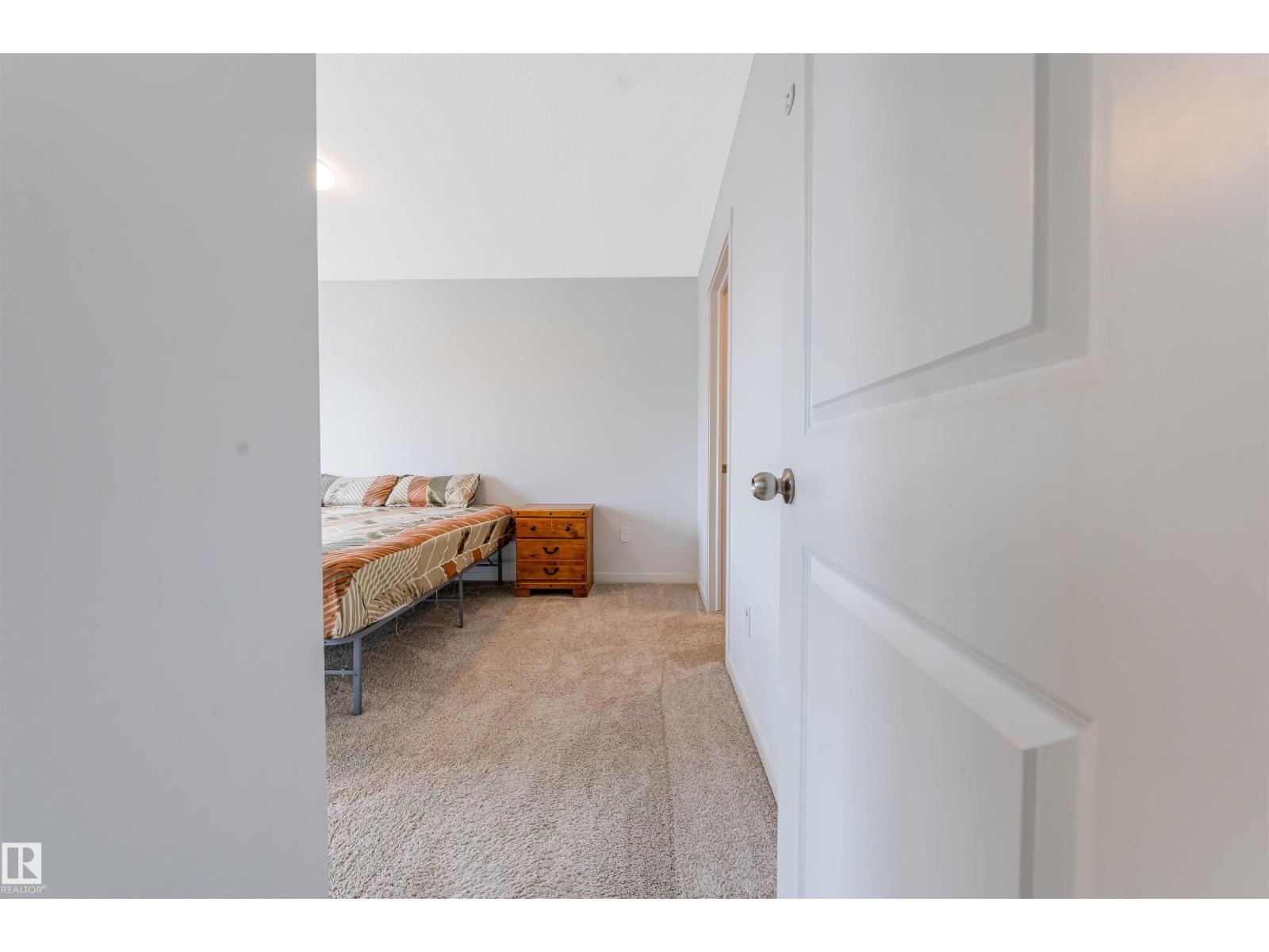17072 45 Street NW - Photo 47