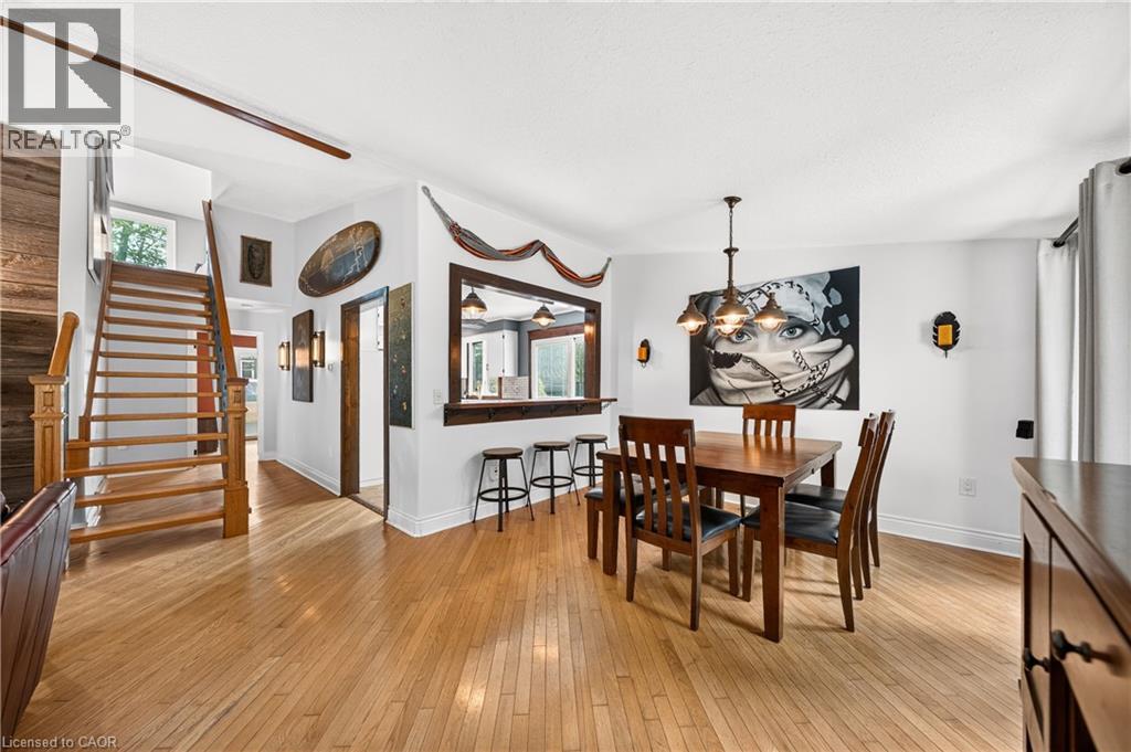 4905 MAPLEVIEW Crescent - Image 12