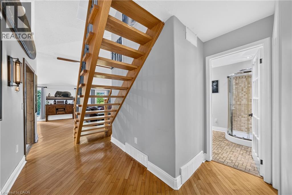 4905 MAPLEVIEW Crescent - Image 21