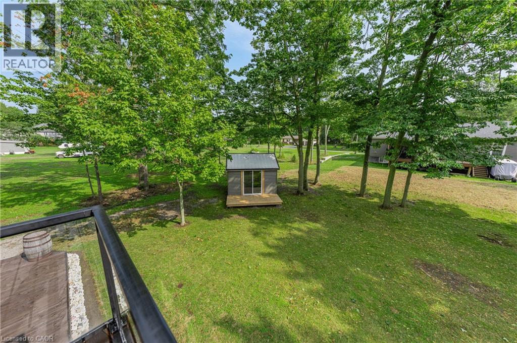 4905 MAPLEVIEW Crescent - Image 36