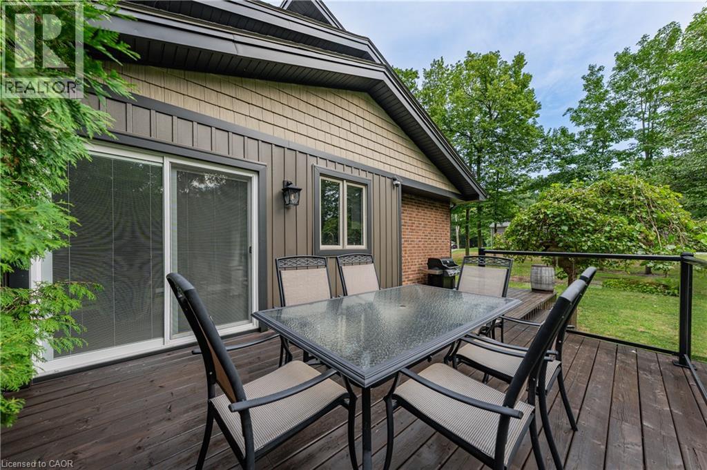 4905 MAPLEVIEW Crescent - Image 40