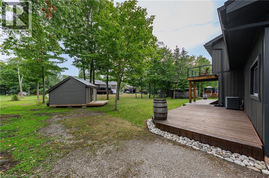 4905 MAPLEVIEW Crescent - Image 44
