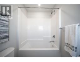 2956 Green Turtle Road, Regina, SK S4V4G4 Photo 22