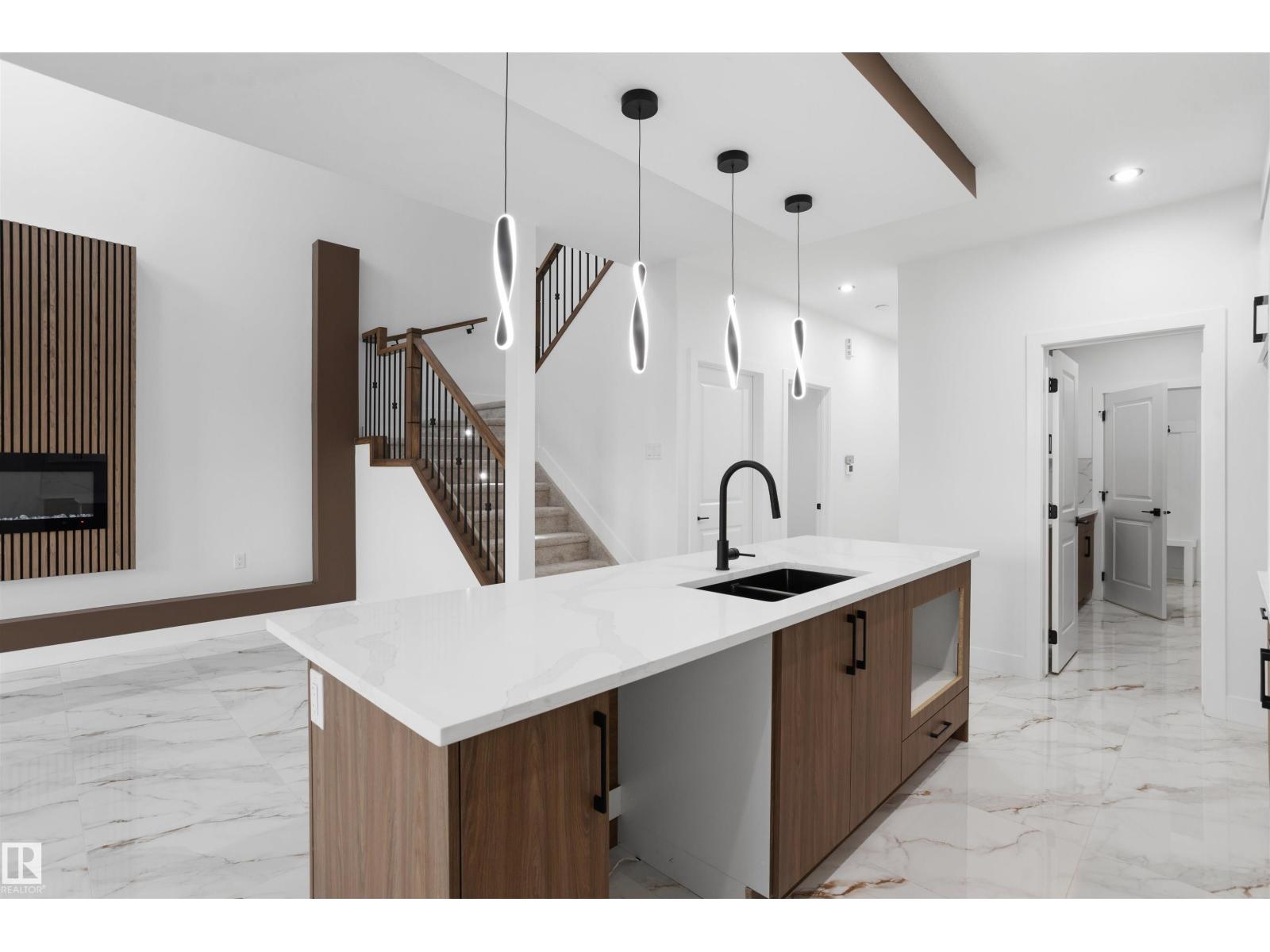 803 158 AV NE - Image 12