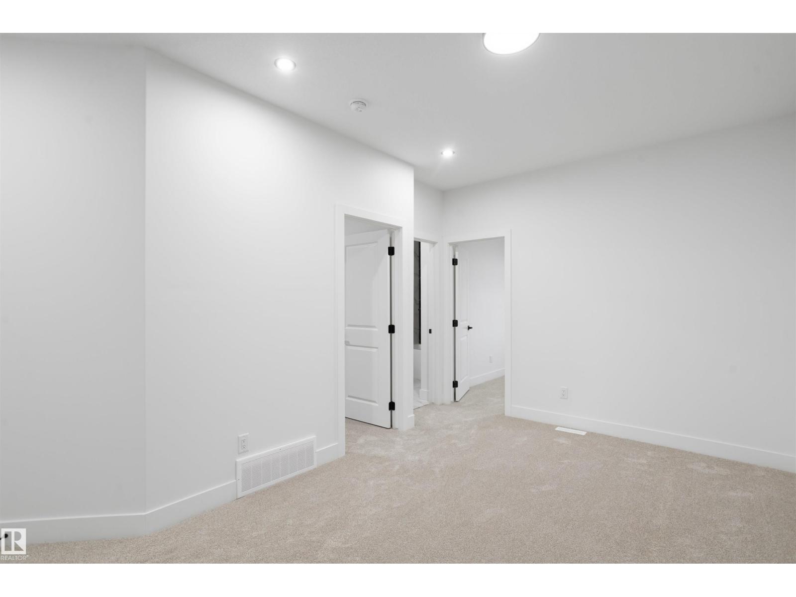 803 158 AV NE - Image 31