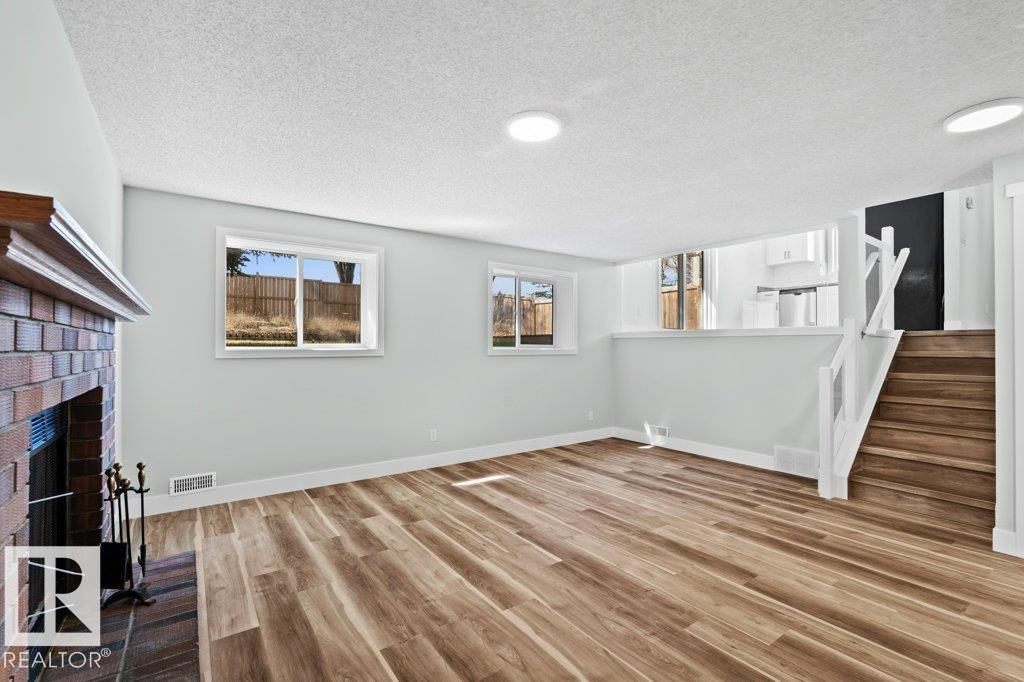 4209 25 Avenue NW - Photo 27