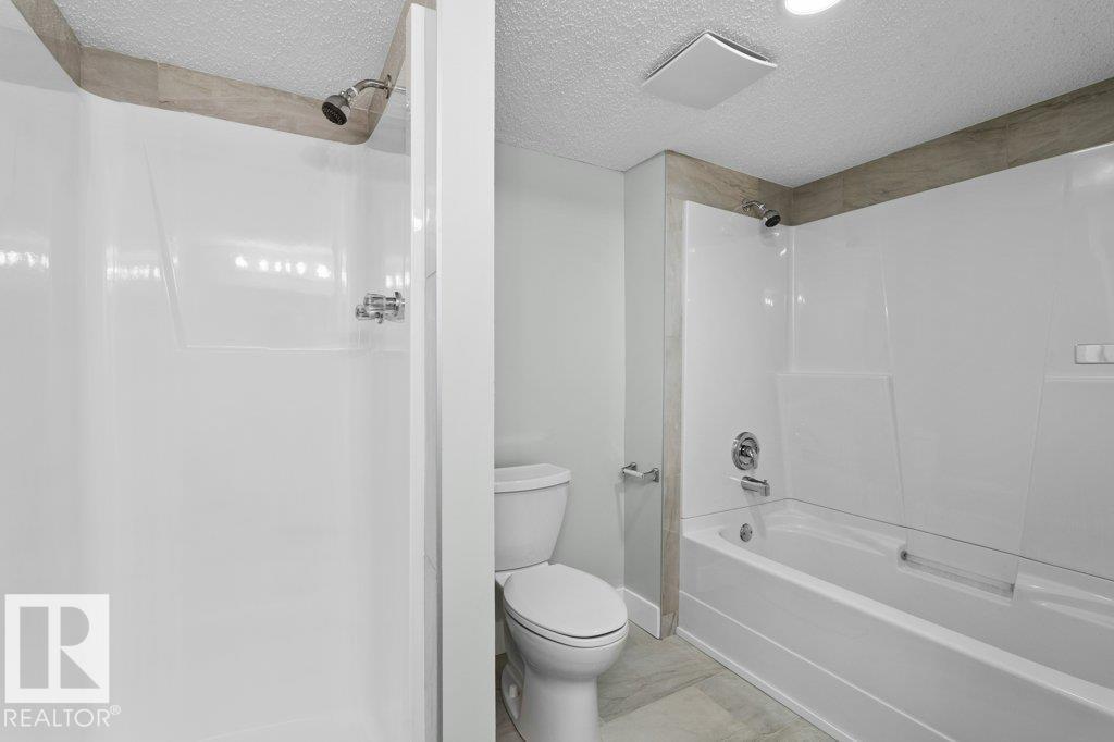 4209 25 AV NW - 32