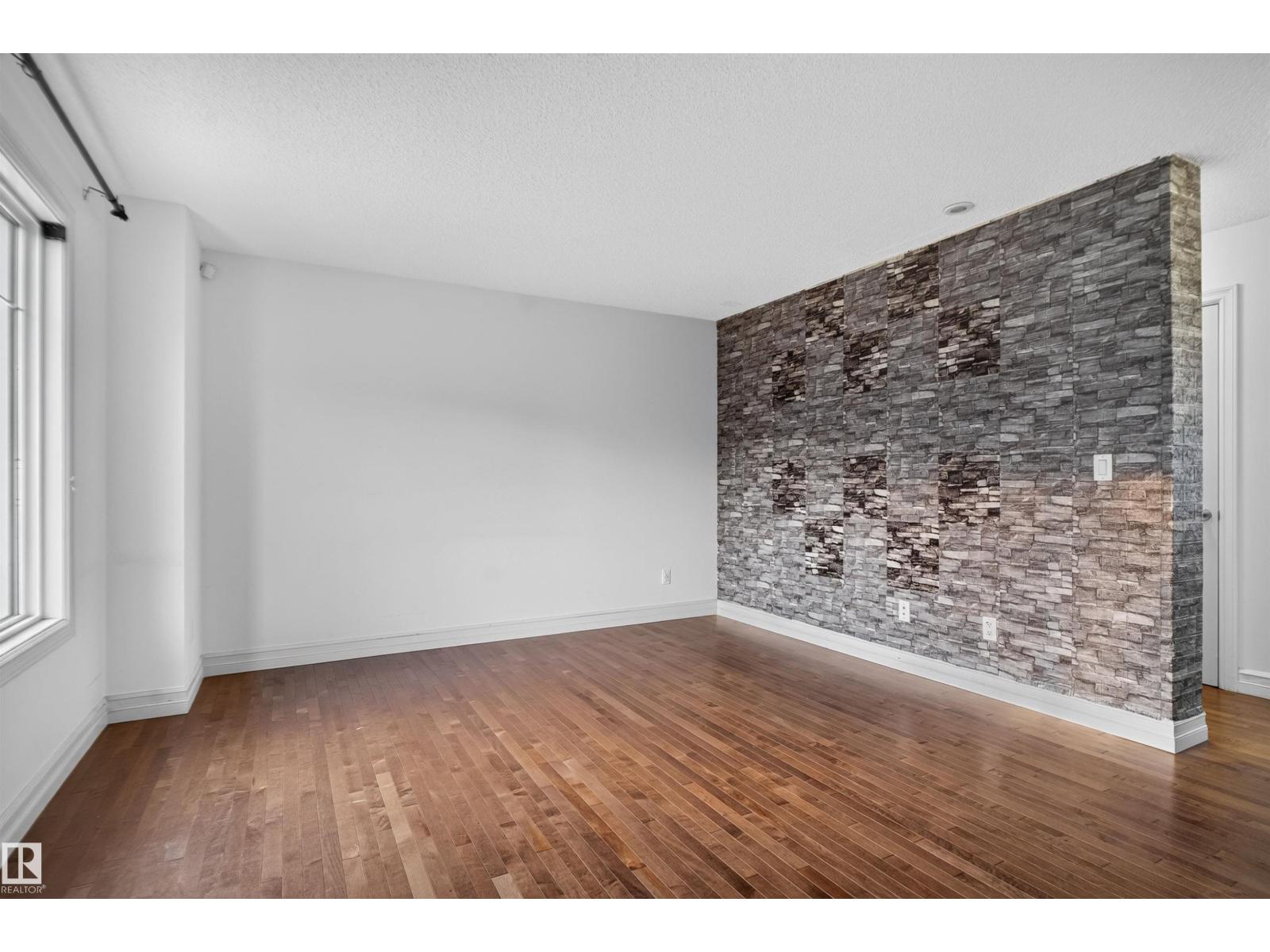 #69 3625 144 AV NW - 36