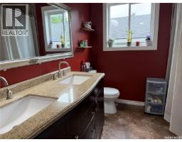 123 Railway Avenue, Lake Lenore, SK S0K2J0 Photo 20
