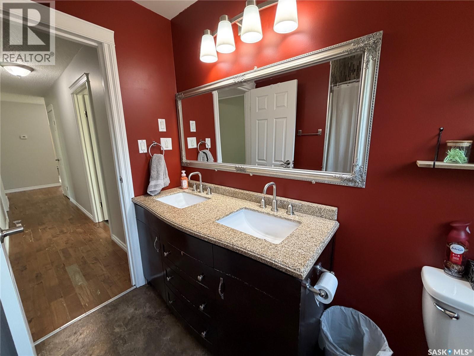 123 Railway AVENUE - Image 21