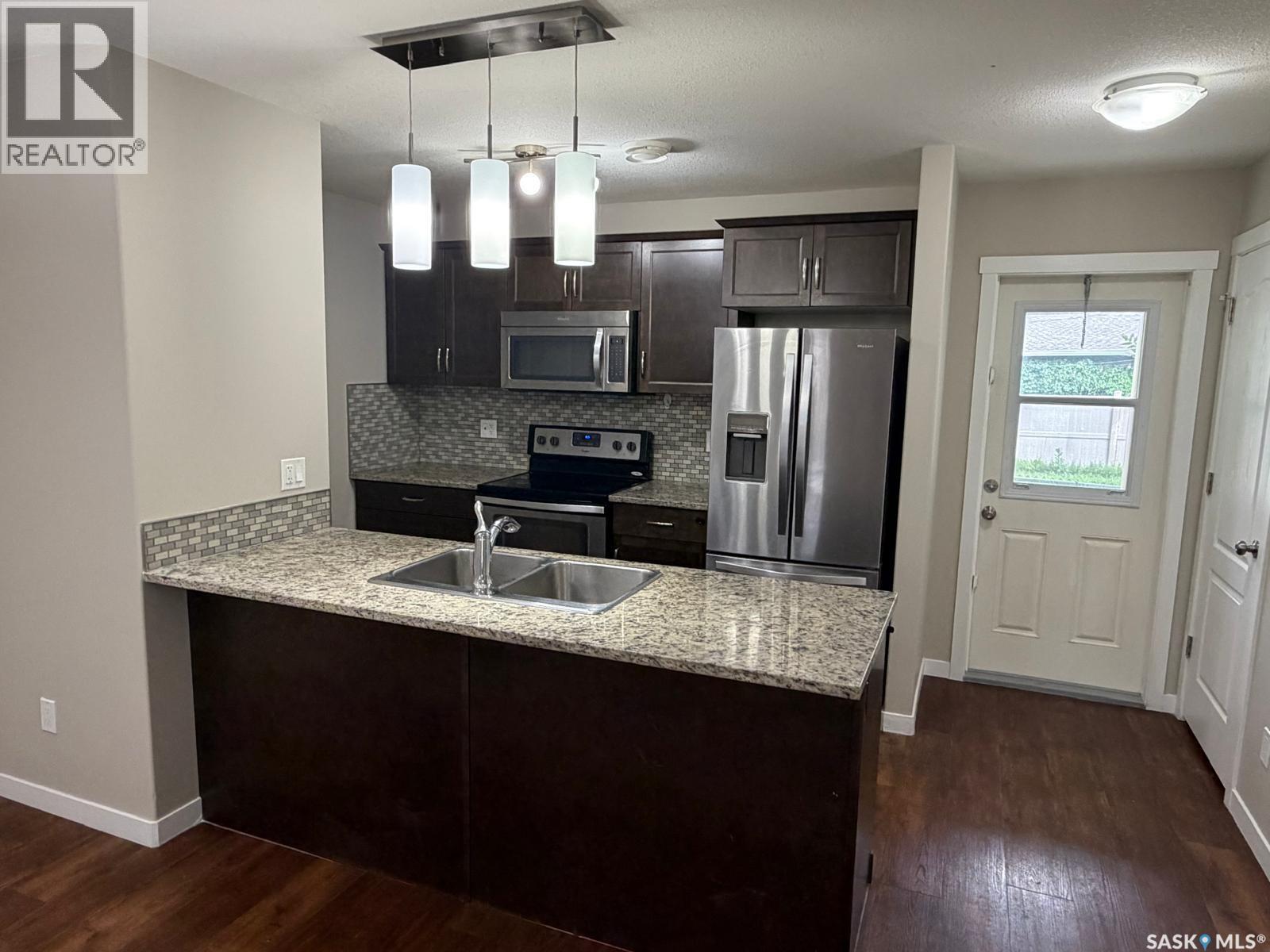 #604 3440 Avonhurst DRIVE - 2