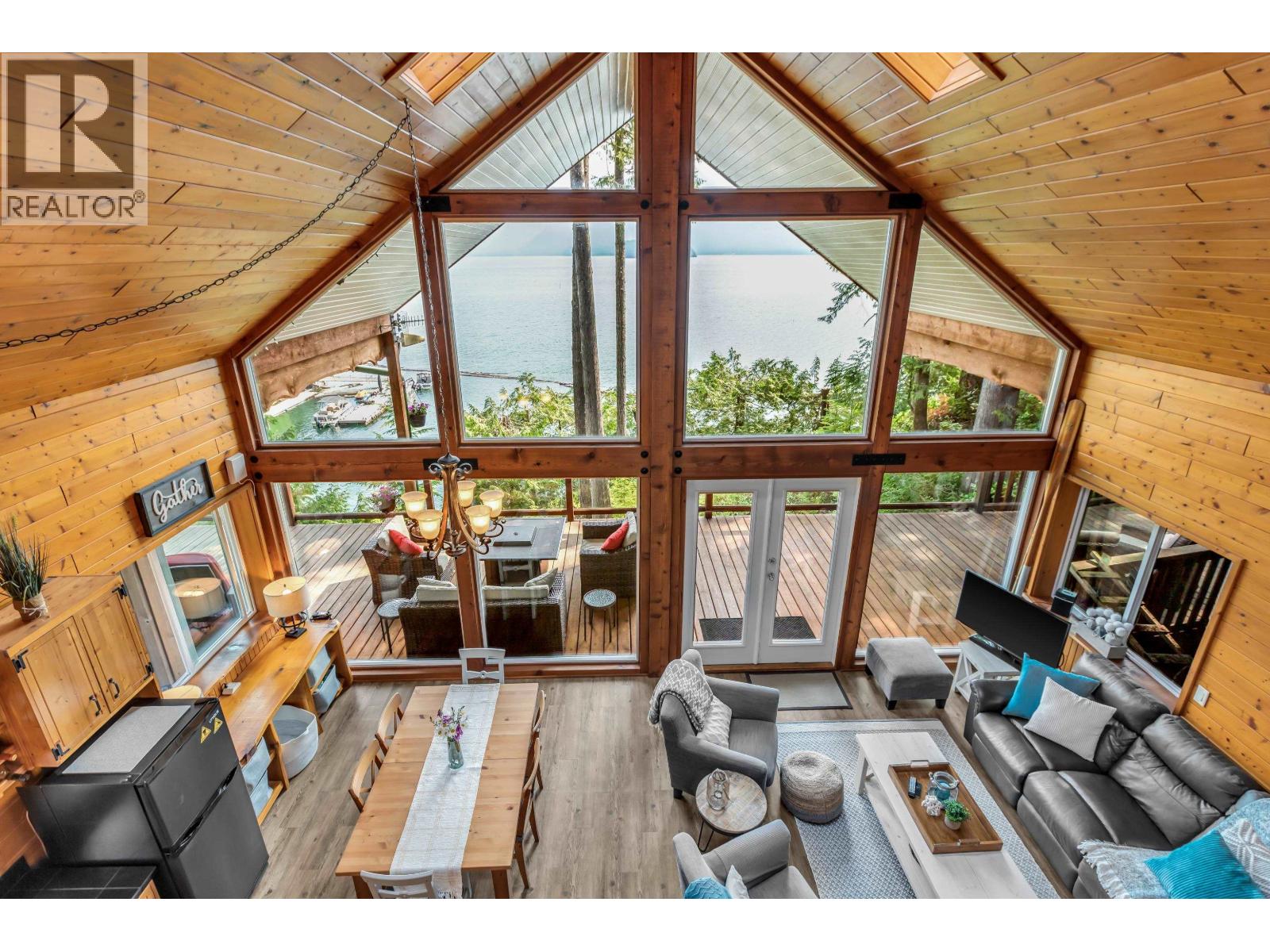 4 CHRISTIAN COVE, Pitt Meadows