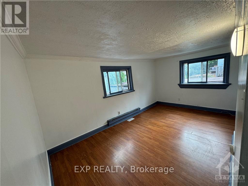 1 Bed, 1 Bath House for Rent in Ottawa – 3 – 70 BARRETTE STREET, Ottawa – MLS# X13669482 - Image 6