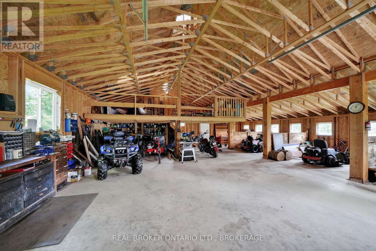 18523 KENYON CONC RD 1 ROAD - Image 32