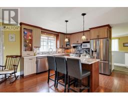 Kitchen - 18523 Kenyon Conc Rd 1 Road, North Glengarry, ON K0C1B0 Photo 8