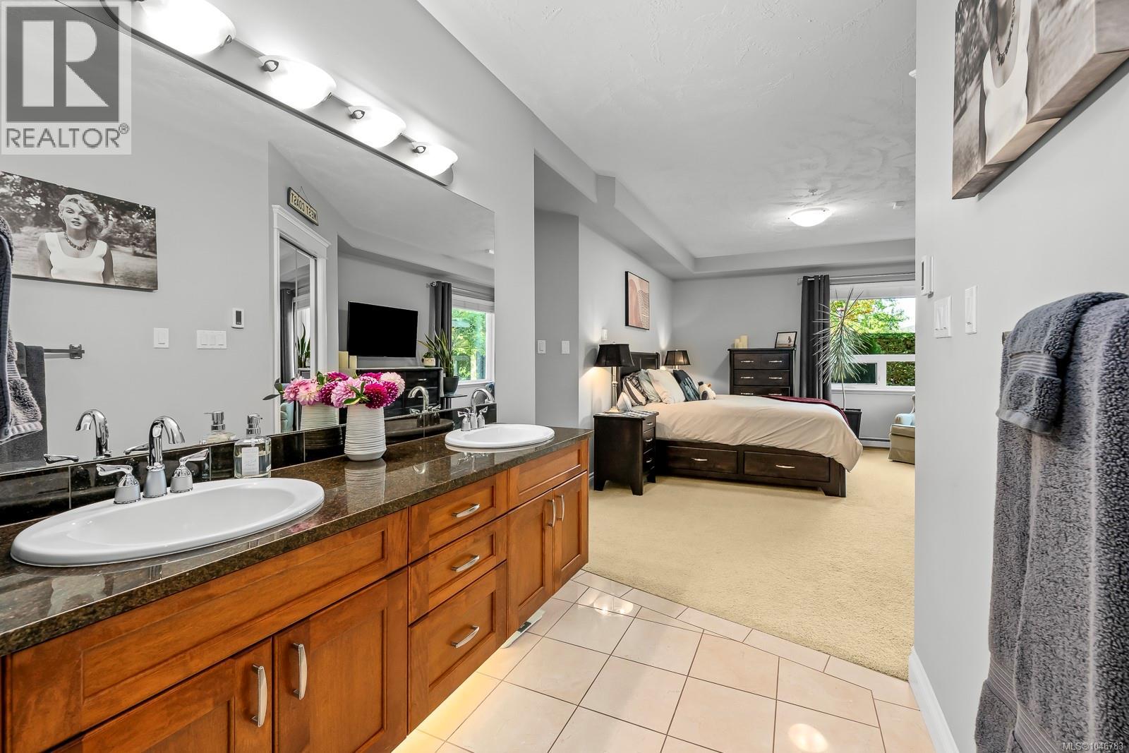 #511 3666 Royal Vista Way - 46