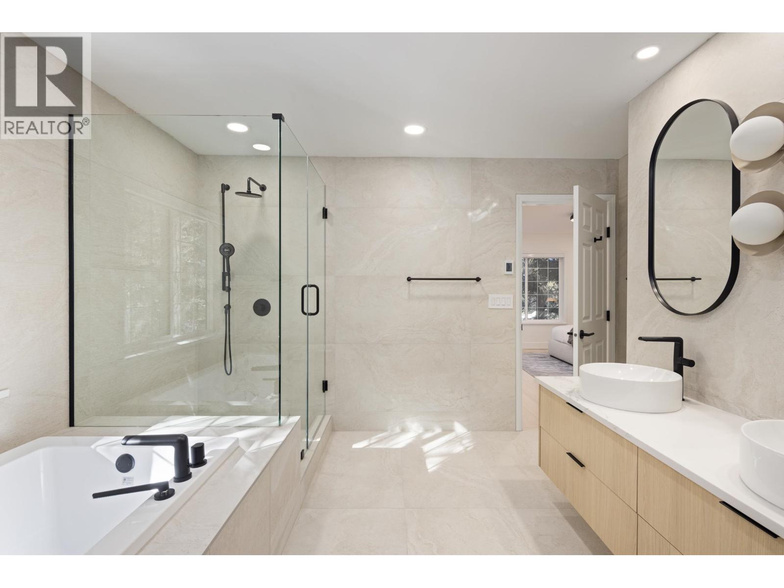 2741 COYOTE PLACE, Whistler