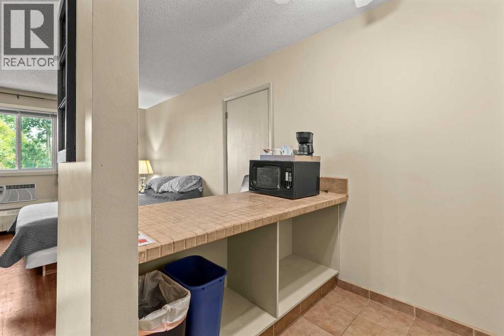 110 1 Avenue North - Photo 25