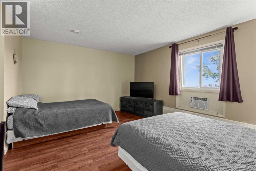 110 1 Avenue North - Photo 26