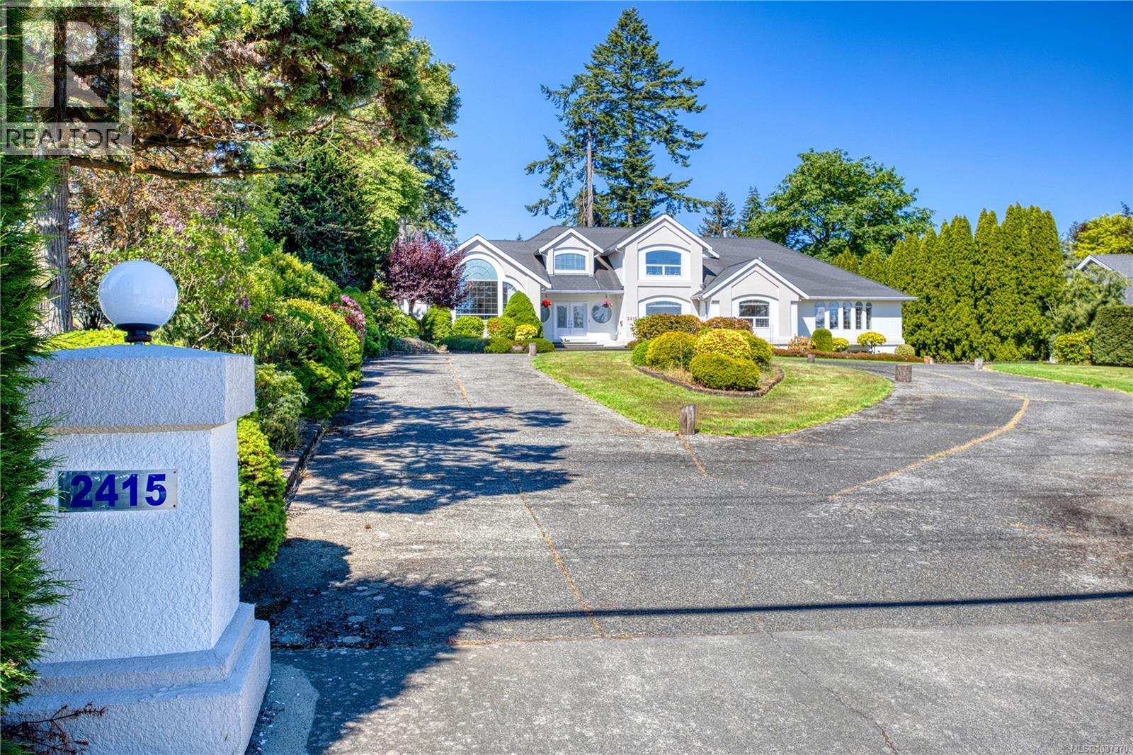 2415 Departure Bay Rd - 77