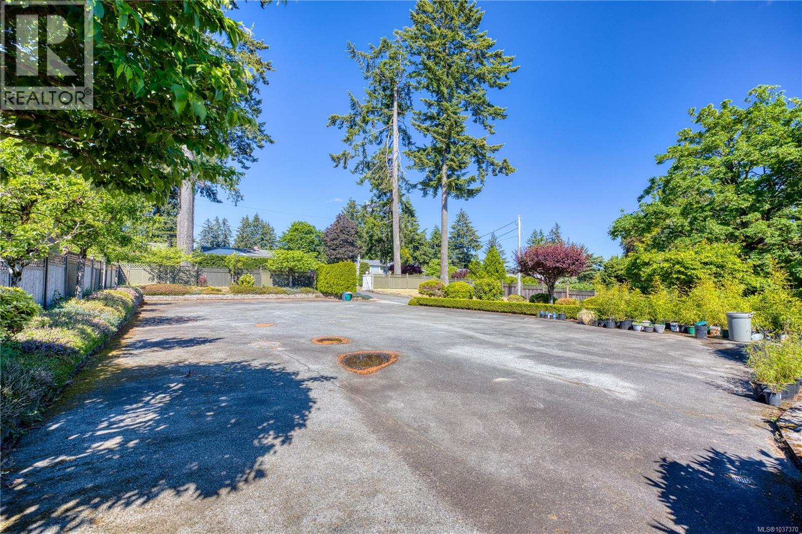 2415 Departure Bay Rd - 88