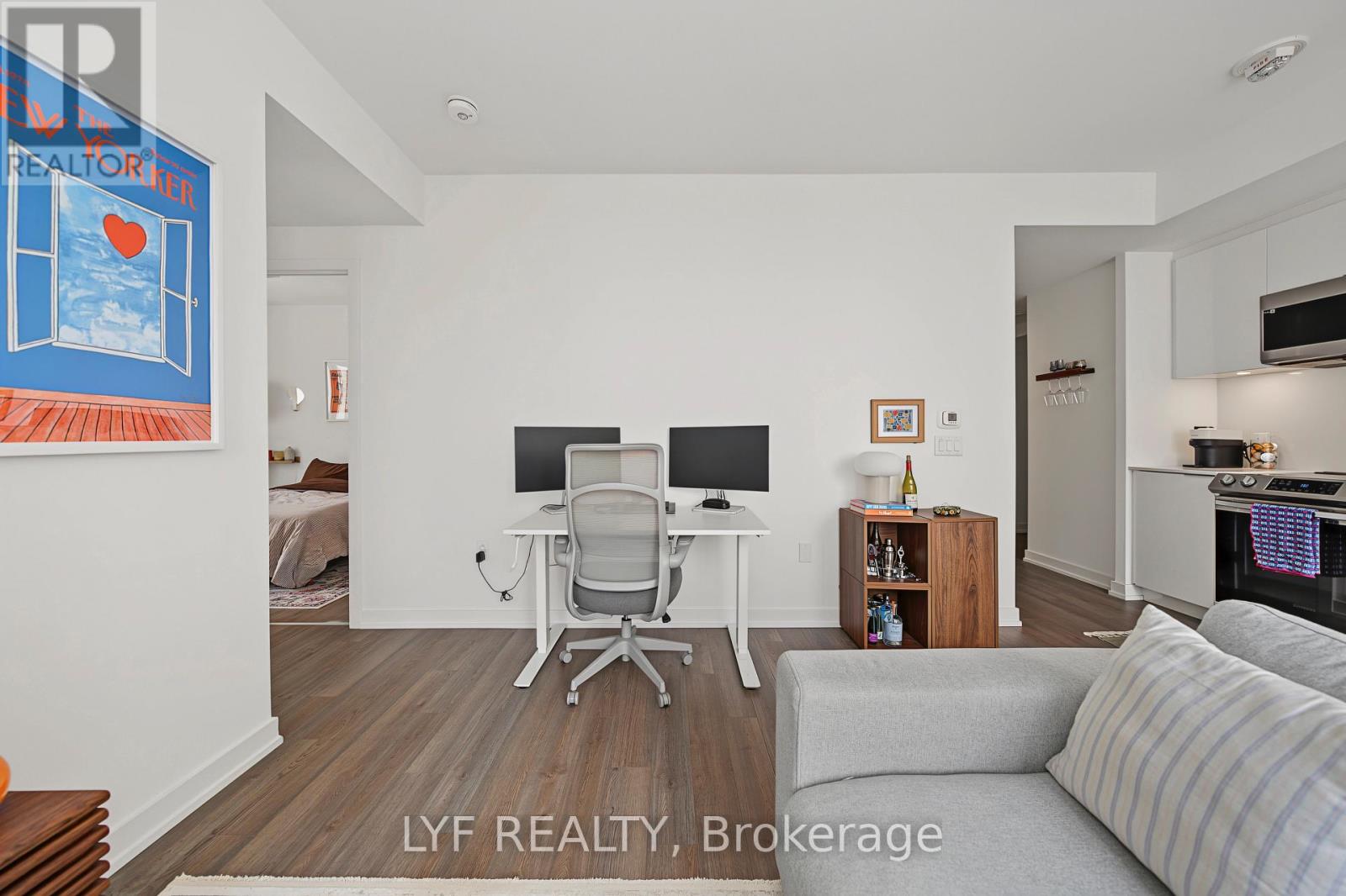 #2403 357 KING STREET W - 19