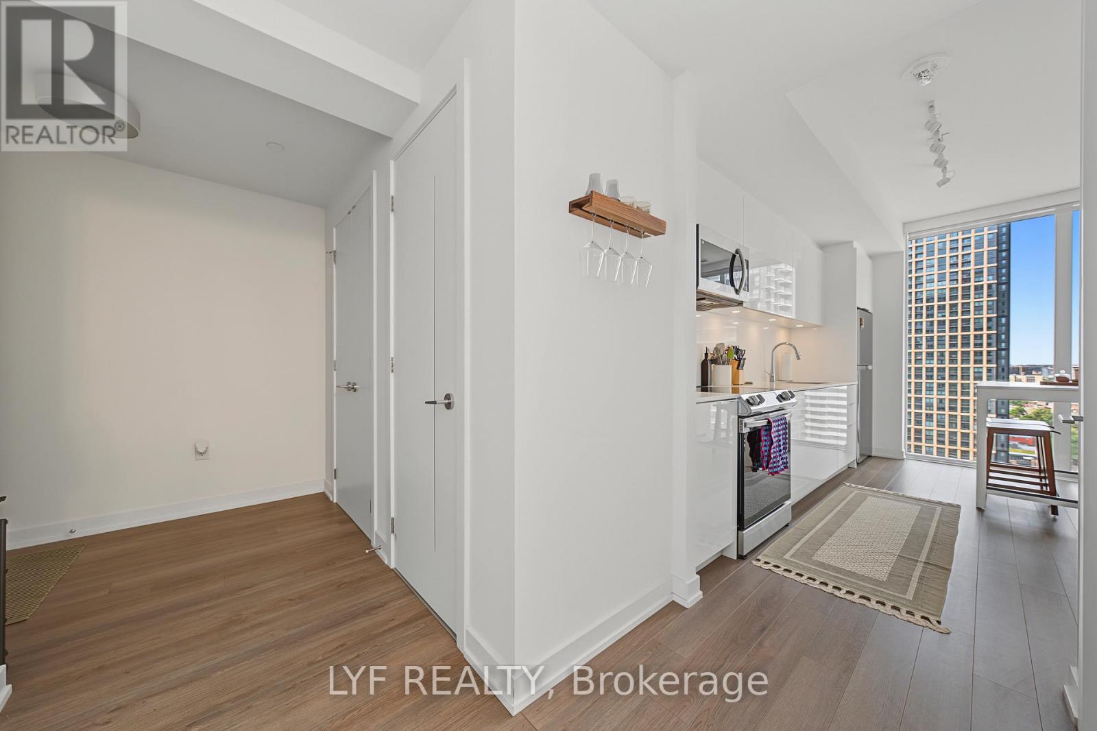 #2403 357 KING STREET W - 9